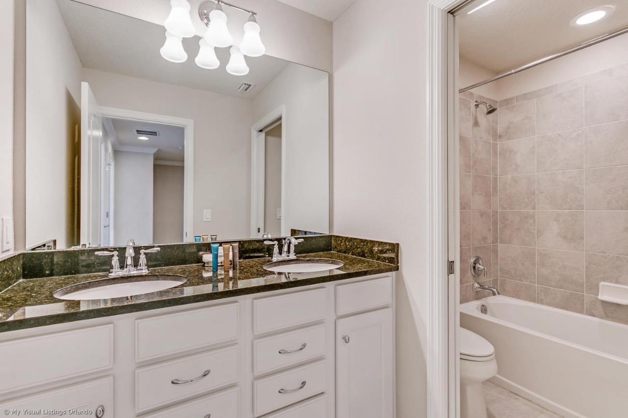 Beautiful Townhome Wprivate Pool 7 Mi To Disney キシミー エクステリア 写真